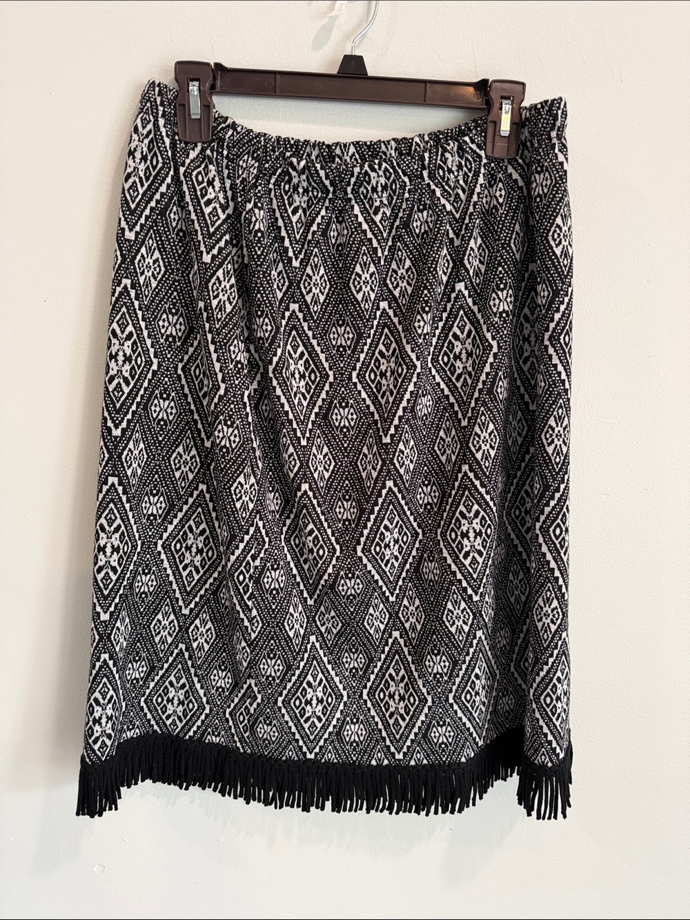 Nina Leonard Black & White Geometric Fringe Midi Skirt - Picture 9 of 9